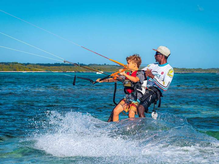 Apprentissage du wingfoil en Guadeloupe